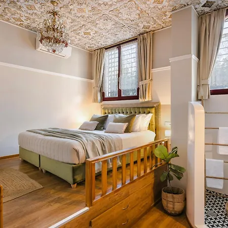 Scorpios Mansion / Downtown Skala / Seaside Holiday home