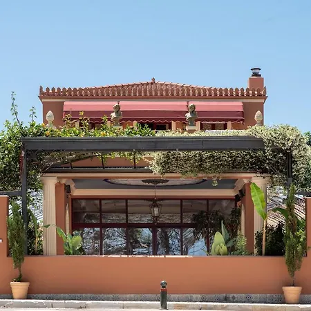 Scorpios Mansion / Downtown Skala / Seaside *